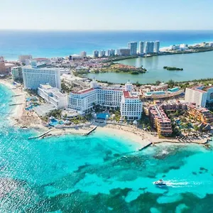 Depas Flamboyan Centro De D3 Cancún